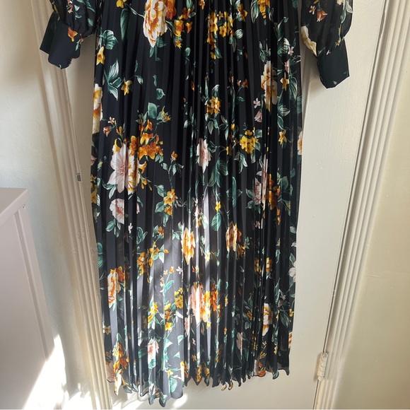 Indigo Rose Long Sleeve Pleated Maxi Dress Black Floral Print - Picture 2 of 9